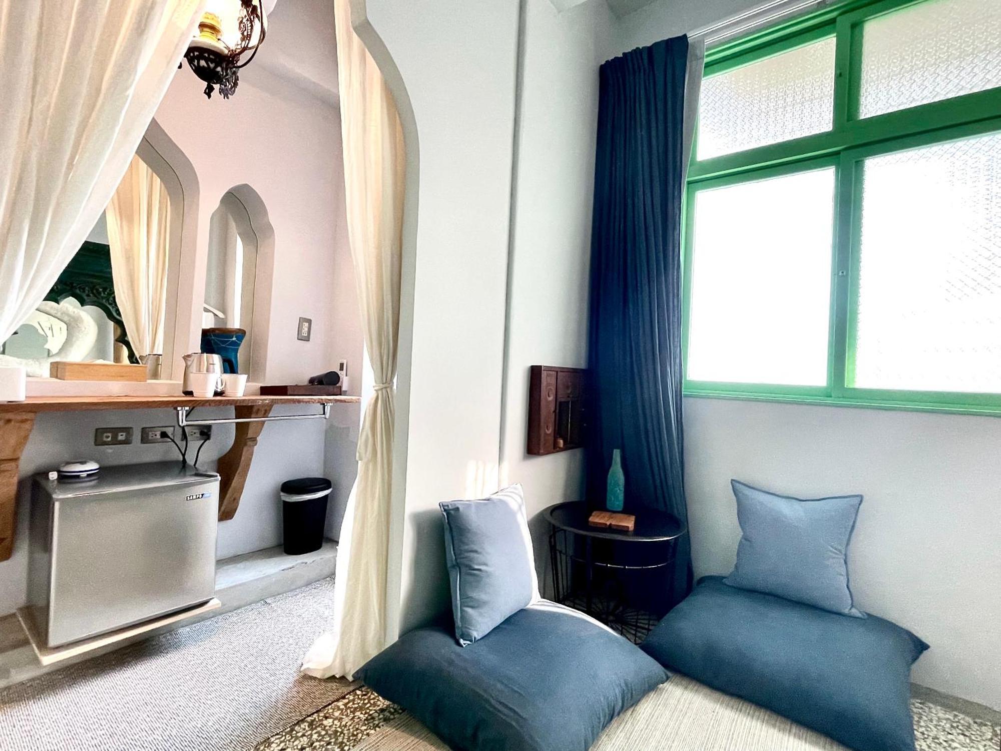 No 79 In Tainan Apartment Bilik gambar